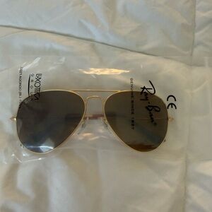 Ray-Ban Classic Gold Aviators Brand New